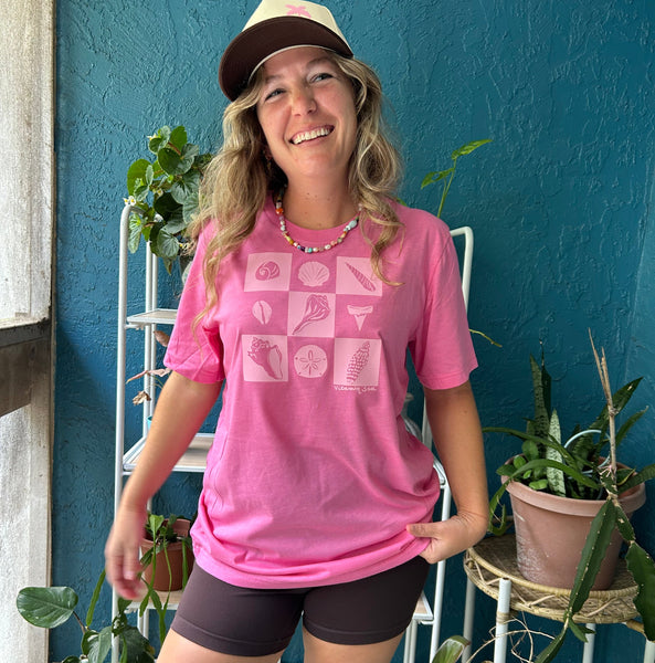 Seashell Checkers Tee